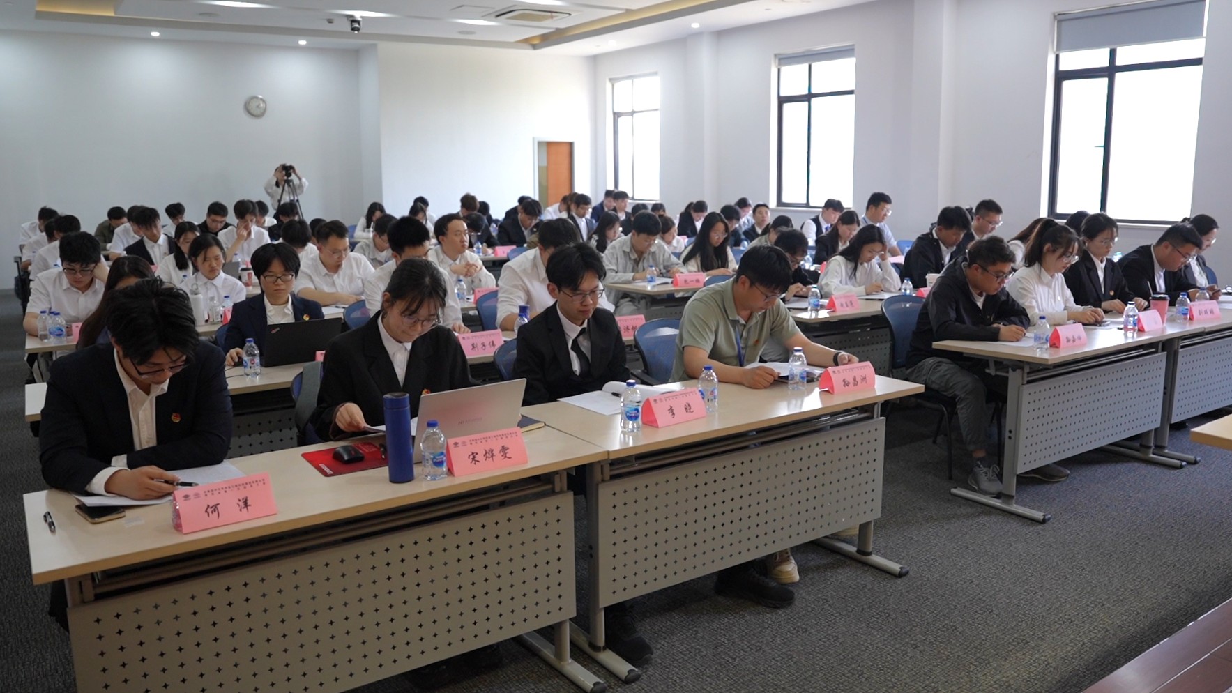 DSC_0559.00_06_00_48.Still002